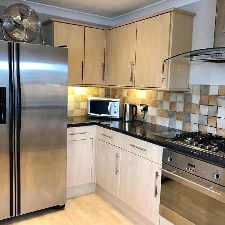 Ab - Top Floor 2 Bed Modern Town Centre Apartment With Parking For One Vehicle Stratford-upon-Avon Exterior photo